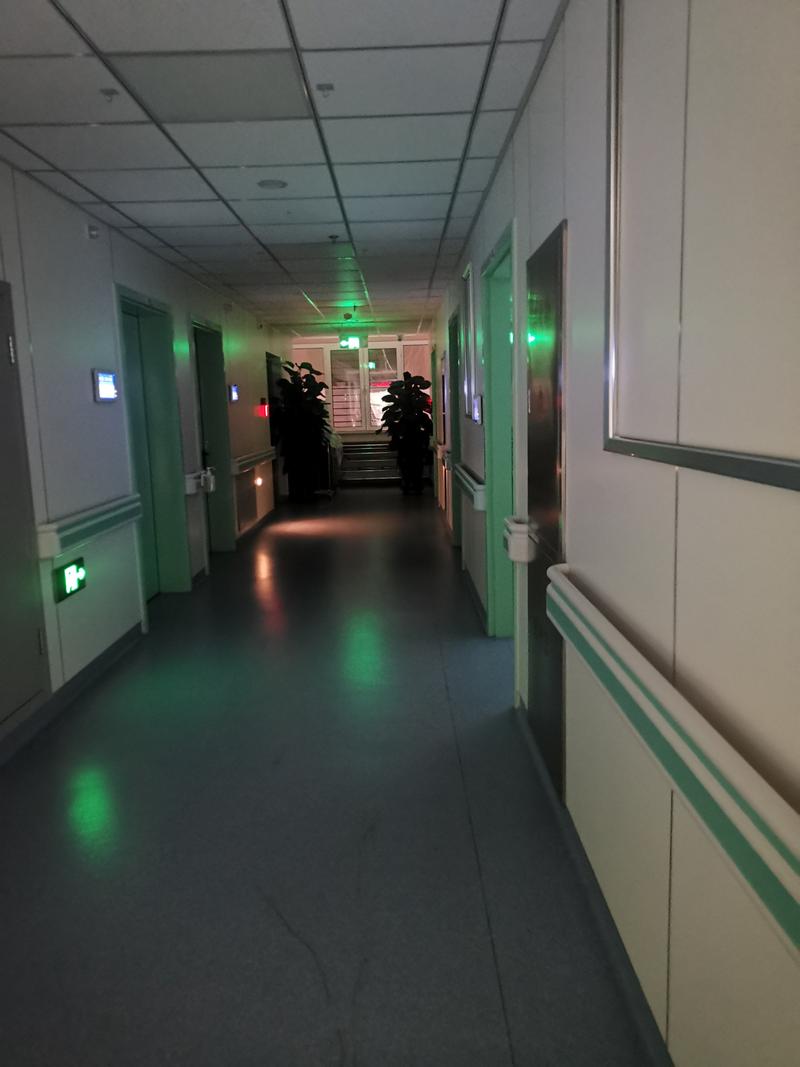 元界24小时医保取现回收：深夜里的救命稻草